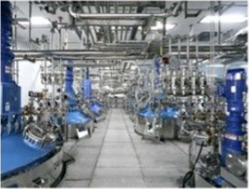 製造棟2 精製室機器架台上部